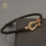 ⁨ ⁨دستبند اومگا چرم